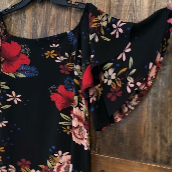 Luxe Apothetique S NWT Black Red Large Floral Mini Flowy Ruffle Light Dress - Picture 4 of 9